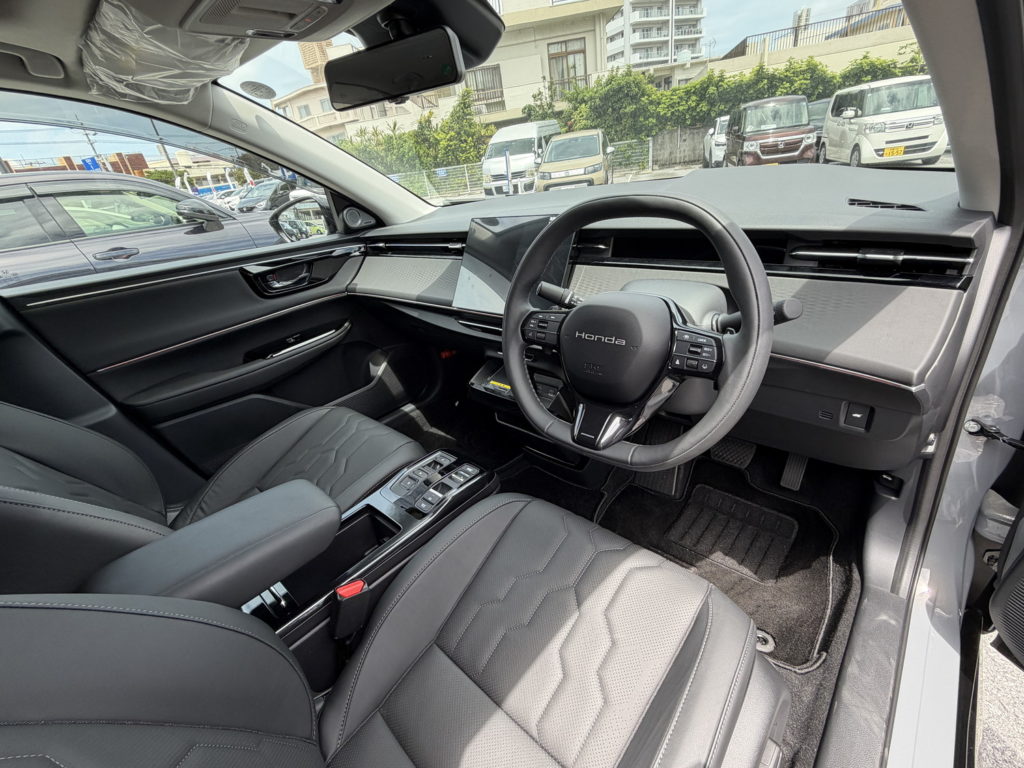 ホンダ INSIGHT 内装・運転席