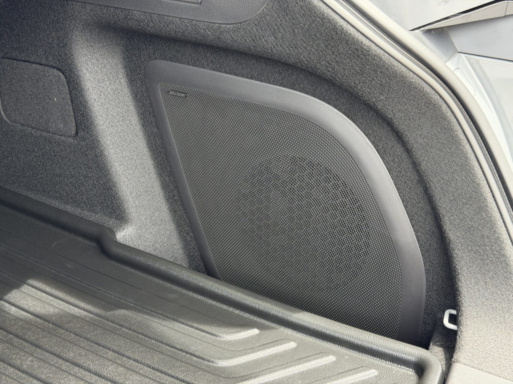 ホンダ INSIGHT ラゲッジスピーカー（BOSE）
