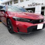 赤いホンダ シビック e:HEV RSのフロント斜め